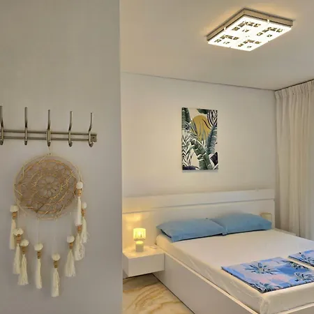 Appartamento In Gjiri Lalzit Near Sandy *